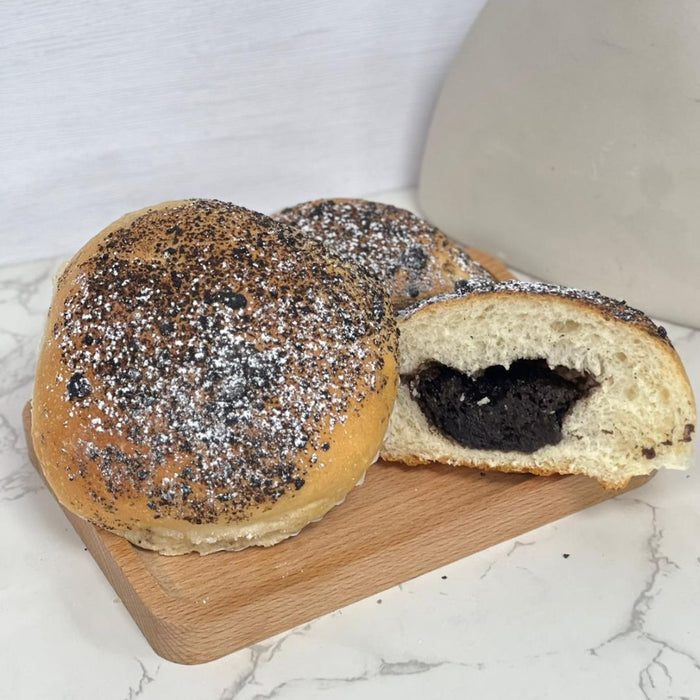 CHINA COURT OREO GALAXY BUN 90G 奥利奥星空（保质期约2-3天。周二至周四发货）