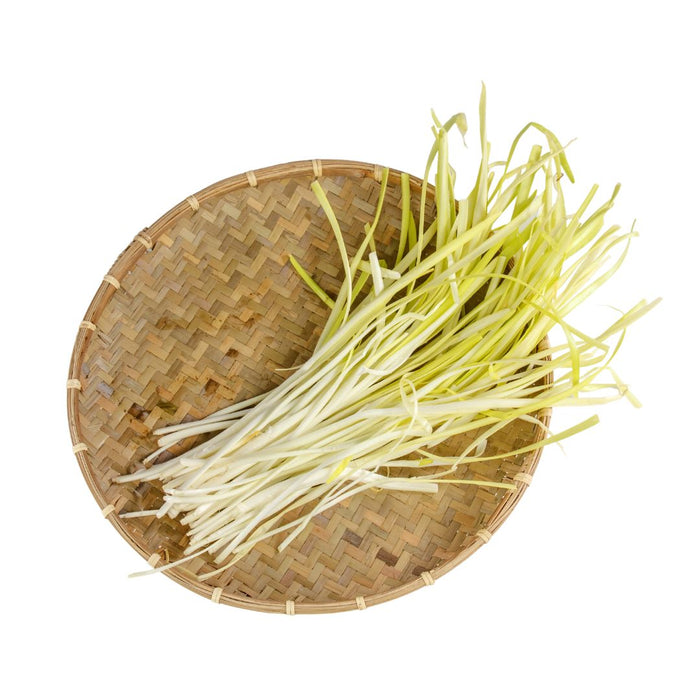 FRESH CHEN NONG YELLOW CHIVES 200G - Dispatched Monday To Thursday 晨農鮮蔬 (韭黄)