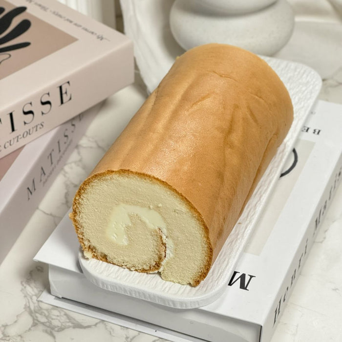 CHINA COURT VANILLA SWISS ROLL 原味瑞士卷（保质期约 2-3 天。周二至周四发货）